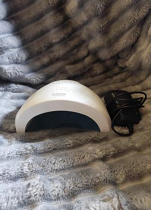 Нова лампа для гель лаку
