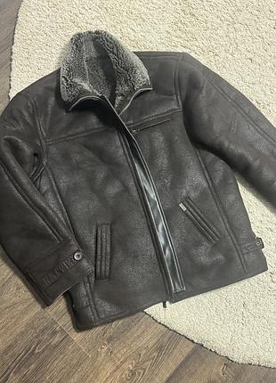 Коричнева чоловіча зимова дублянка в нас стойці