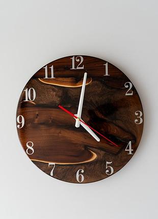 Годинник з дерева та епоксидної смоли ручної роботи часовий дух лісу 30 см