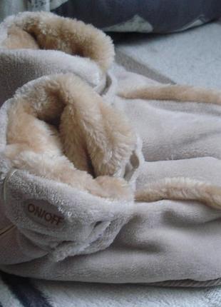 Нові жіночі фірмові тапки/угі  з підігрівом