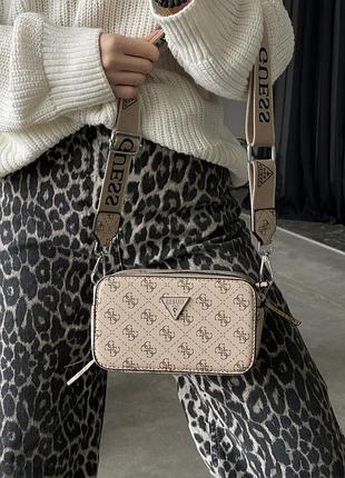 Жіноча сумка guess 4g 4