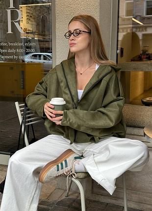 Куртка жіноча