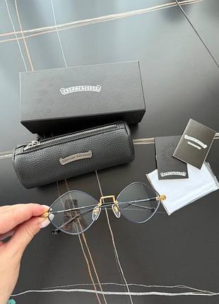 Окуляри сонцезахисні у наявності