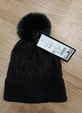 Хорошая теплая шапка вязка с понпоном new yorkers