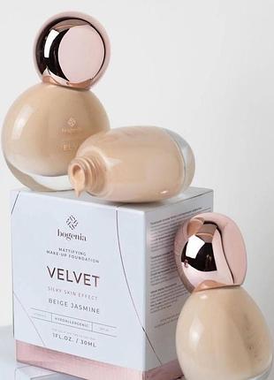 Тональна основа bogenia velvet з матуючим ефектом 30 мл