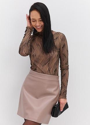 Акция бежевая ягодица из экокожи