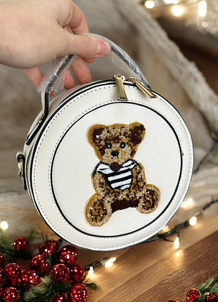 1516 кругла дитяча міні сумочка з ведмедиком, сумка для дівчаток з ведмедем молочна