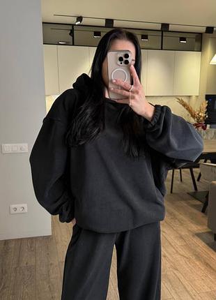 Женский брючный прогулочный костюм