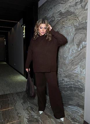 Брючный костюм