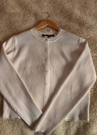 Жіночий кардиган