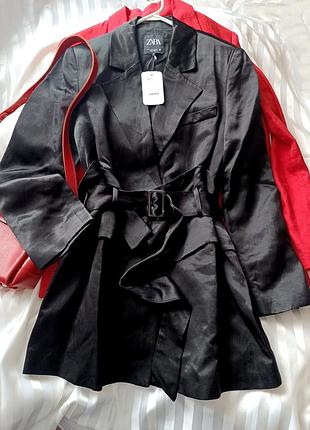 Новий подовжений піджак з поясом zara