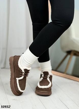 Угги на шнуровке