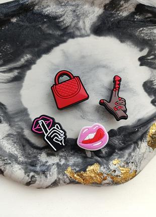 Джибитсы на кроксы лот набор 4 шт jibbitz crocs стиль сумка губы