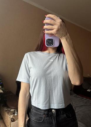 Женский топ the nike tee