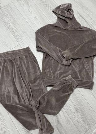 Велюровий костюм розмір л