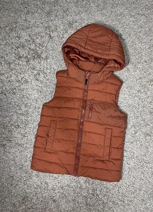 Жилет стьоганий для хлопчика 7-8 років