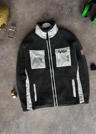 Шикарная куртка мягуская
артикул: 10-mc