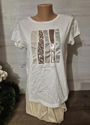 Біла футболка з пастками натуральна хб віскоза трендова стильна