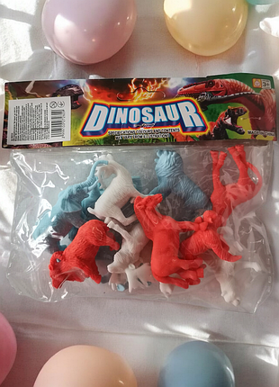 Іграшкові фігурки тварин