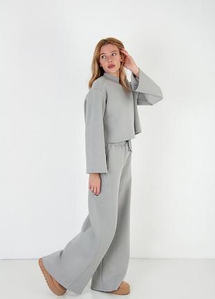 Брючный костюм