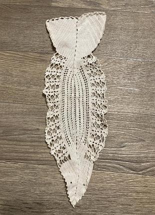 Салфетка вязаная белая  "рыба"