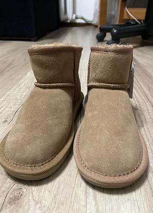 Уггі дитячі next