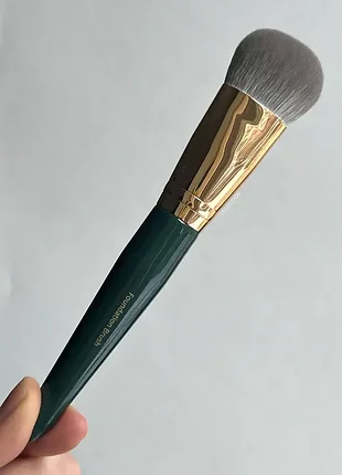 Кисть для тональной основы tenze emerald collection foundation brush