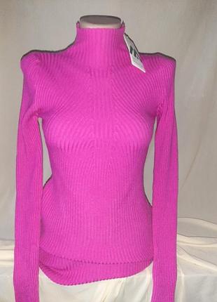 Малиновый свитерик гольф