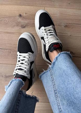 Jordan 1 low x travis scott grey fog 10
