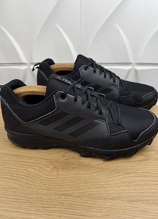 Оригінальні кросівки adidas terrex