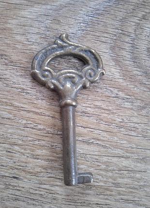 Ключ винтаж латунь в идеальном состоянии