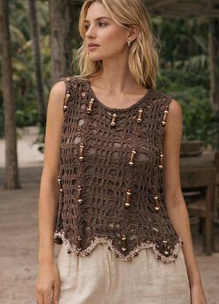Ажурний в’язаний жилет zara з дерев’яними намистинами