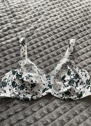 Бюстгальтер