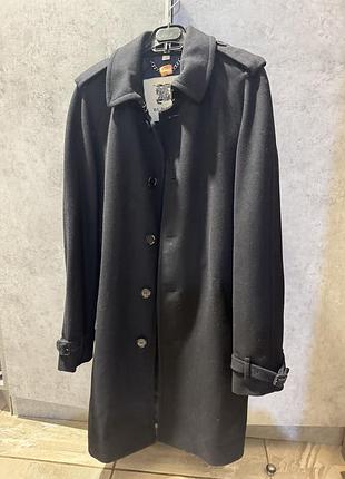 Чоловіче пальто burberry