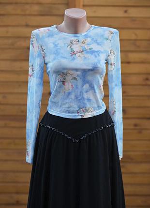 Очень красивая короткая кофточка с ангелочками