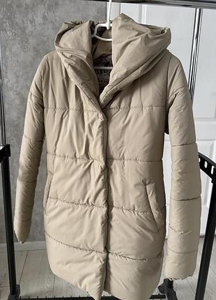 Бежева куртка