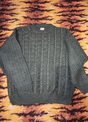 Свитер 
подмышки 55
длина 56
рукав 44
плечи 60