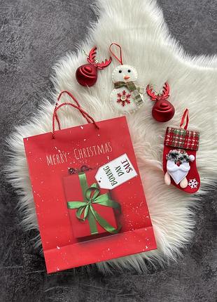 Подарочный новогодний бумажный пакет