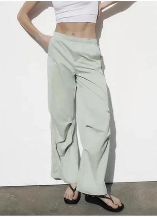 Zara  - широкие легкие брюки. р. 50