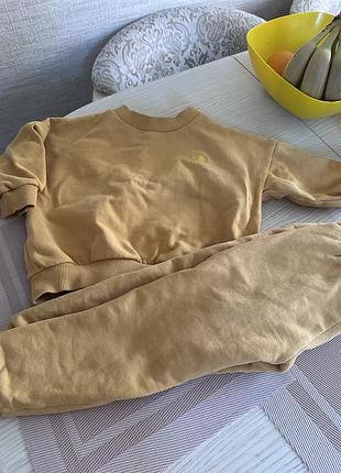 Next костюм дитячий 98 см