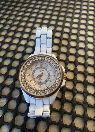 Годинник білий