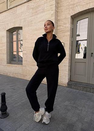 Жіночий спортивний костюм двійка теплий флісовий без капюшона чорний