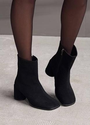 Ботильони з анатомічним мисом