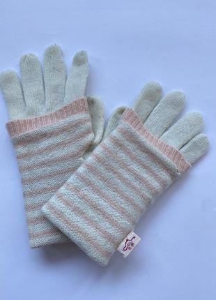 Женские перчатки белые в розовую полоску