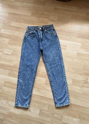 Стильні джинси моми pull& bear для дівчат та жінок роз 42 xs