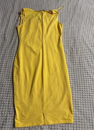 Яскрава жовта сукня 6