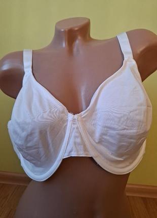 Бюстгальтер 85f