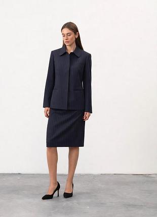 Akris womens navy pinstripe suit jacket skirt set designer switzerland вишуканий, жіночий костюм (жакет + спідниця)