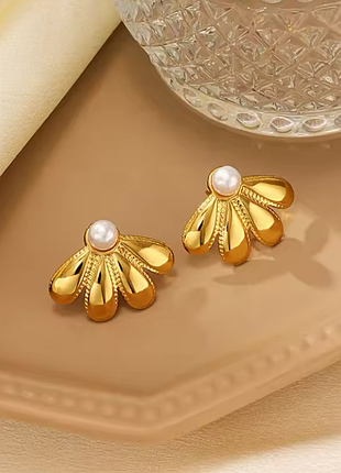 Серьги нержавеющая сталь stainless steel цветочные мотивы с бусиной