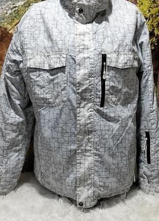Теплая лыжная куртка. размер xl